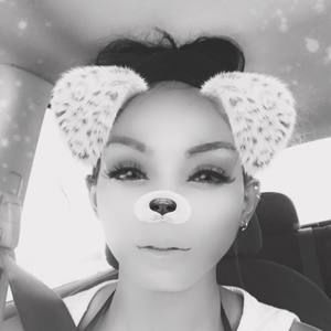 Meet your Posher, Malika